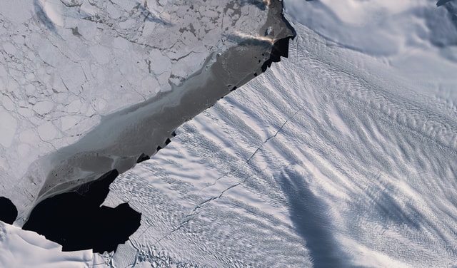 De rollos de película olvidados a los big data: el deshielo desde los cielos